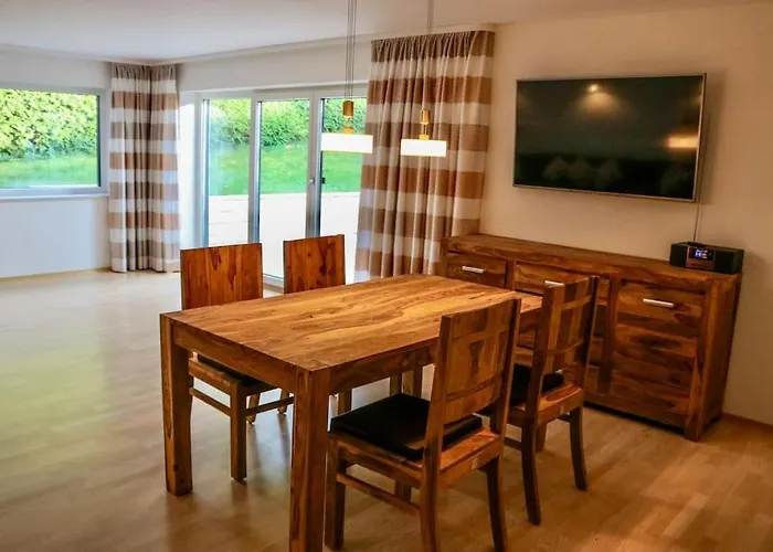 Keni, Dietop-ferienwohnung Apartmán Murnau am Staffelsee