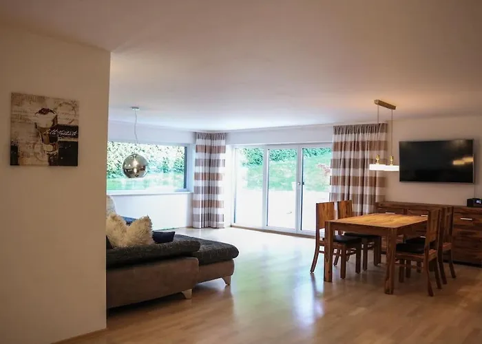 Keni, Dietop-ferienwohnung