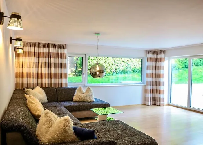 Keni, Dietop-ferienwohnung Apartmán