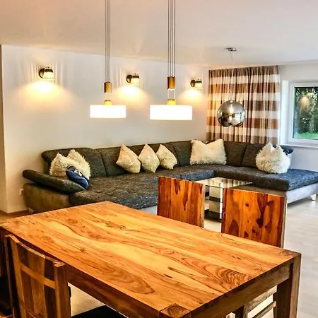 Keni, Dietop-ferienwohnung * Murnau am Staffelsee