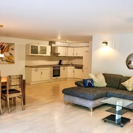 Keni, Dietop-ferienwohnung *