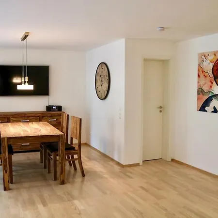 Keni, Dietop-ferienwohnung شقة *
