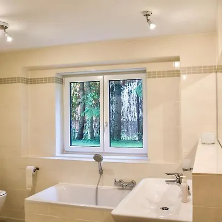 Keni, Dietop-ferienwohnung Apartment